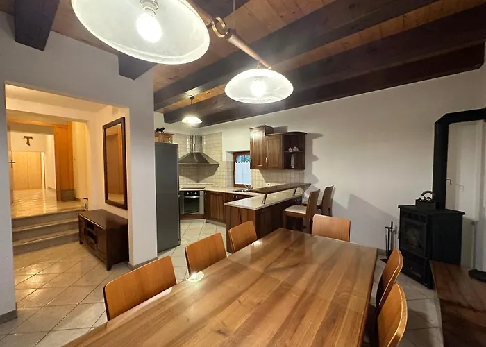 Dom wakacyjny Karol-ina Estate Branik